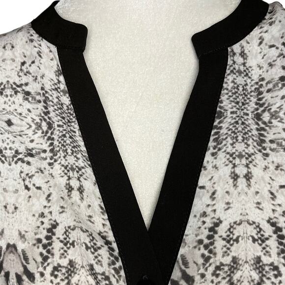 NWT RUFF‎ HEWN GREY Sleeveless V-Neck Button Front Pink/White Ombré Shirt Size M - Picture 4 of 12